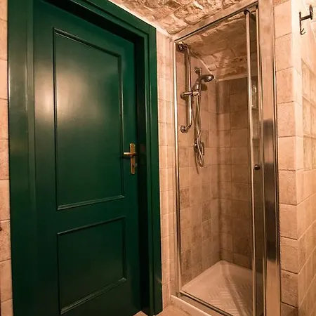 Maison Milleottocento * צ'יסטרנינו