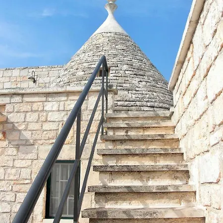 בית נופש Maison Milleottocento צ'יסטרנינו